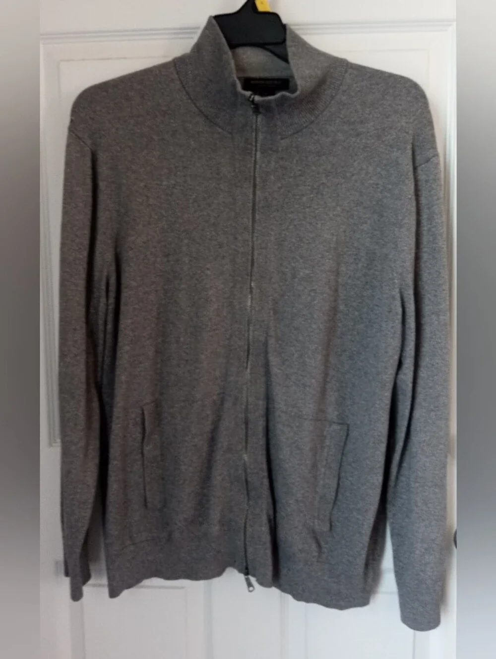 Banana Republic Men's Heather Gray Full-Zip Sweater